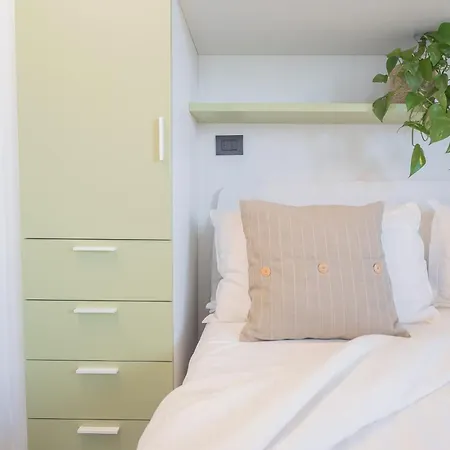 Misultin House & Swimming Pool, Luxury In By Rent Lejlighed Pianello Del Lario