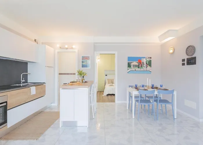 Misultin House & Swimming Pool, Luxury In By Rent Pianello Del Lario