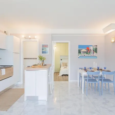 Misultin House & Swimming Pool, Luxury In By Rent Pianello Del Lario