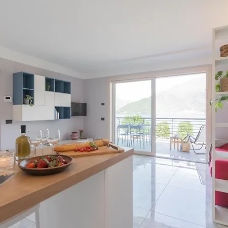 Daire Misultin House & Swimming Pool, Luxury In By Rent Pianello Del Lario