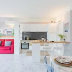 Misultin House & Swimming Pool, Luxury In By Rent Appartement *