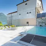 Misultin House & Swimming Pool, Luxury In By Rent Appartement *